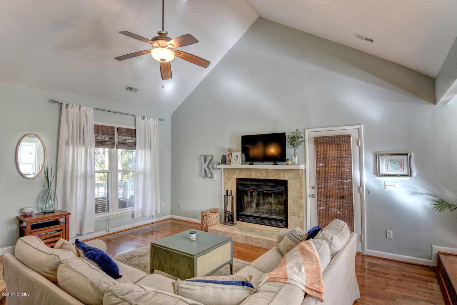 409 Hidden Valley Road Wilmington, NC 28409 - Photo 5 of 30 409 Hidden Valley Rd-large-005-4-DSC 563