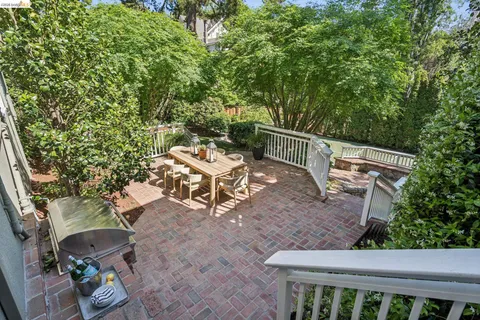 $2,495,000 | 132 Caperton Avenue, Piedmont, CA 94611