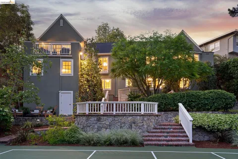 $2,495,000 | 132 Caperton Avenue, Piedmont, CA 94611