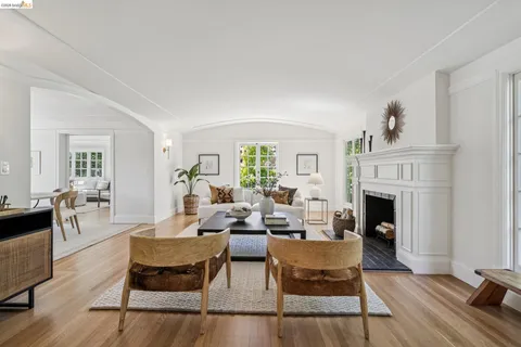 $2,495,000 | 132 Caperton Avenue, Piedmont, CA 94611