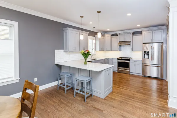 $584,900 | 50 Lexington Gardens, Unit 50, North Haven, CT 06473