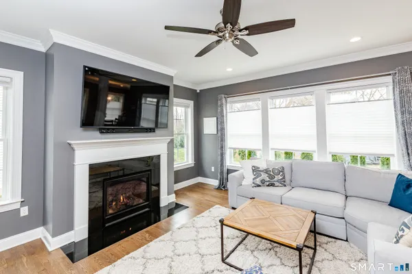 $584,900 | 50 Lexington Gardens, Unit 50, North Haven, CT 06473