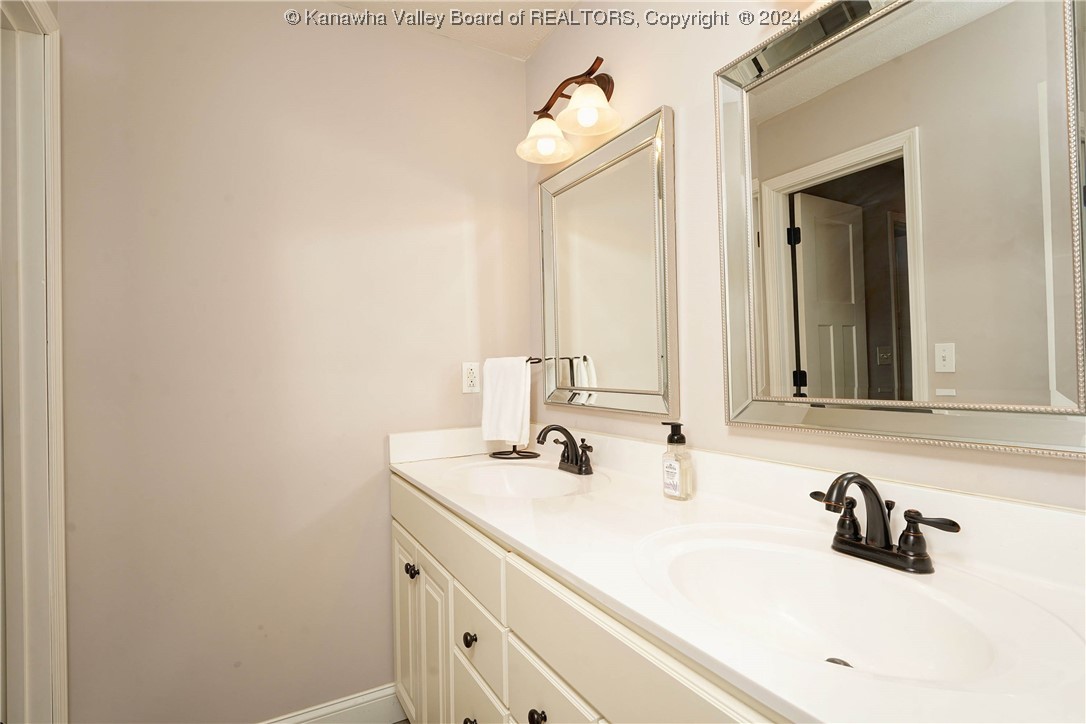 660 Beacon Street Winfield, WV 25213 - Photo 24 of 35 Gallery Image 24