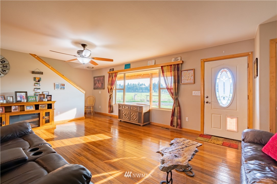 517 Newaukum Valley Road Chehalis, WA 98532 - Photo 9 of 40
