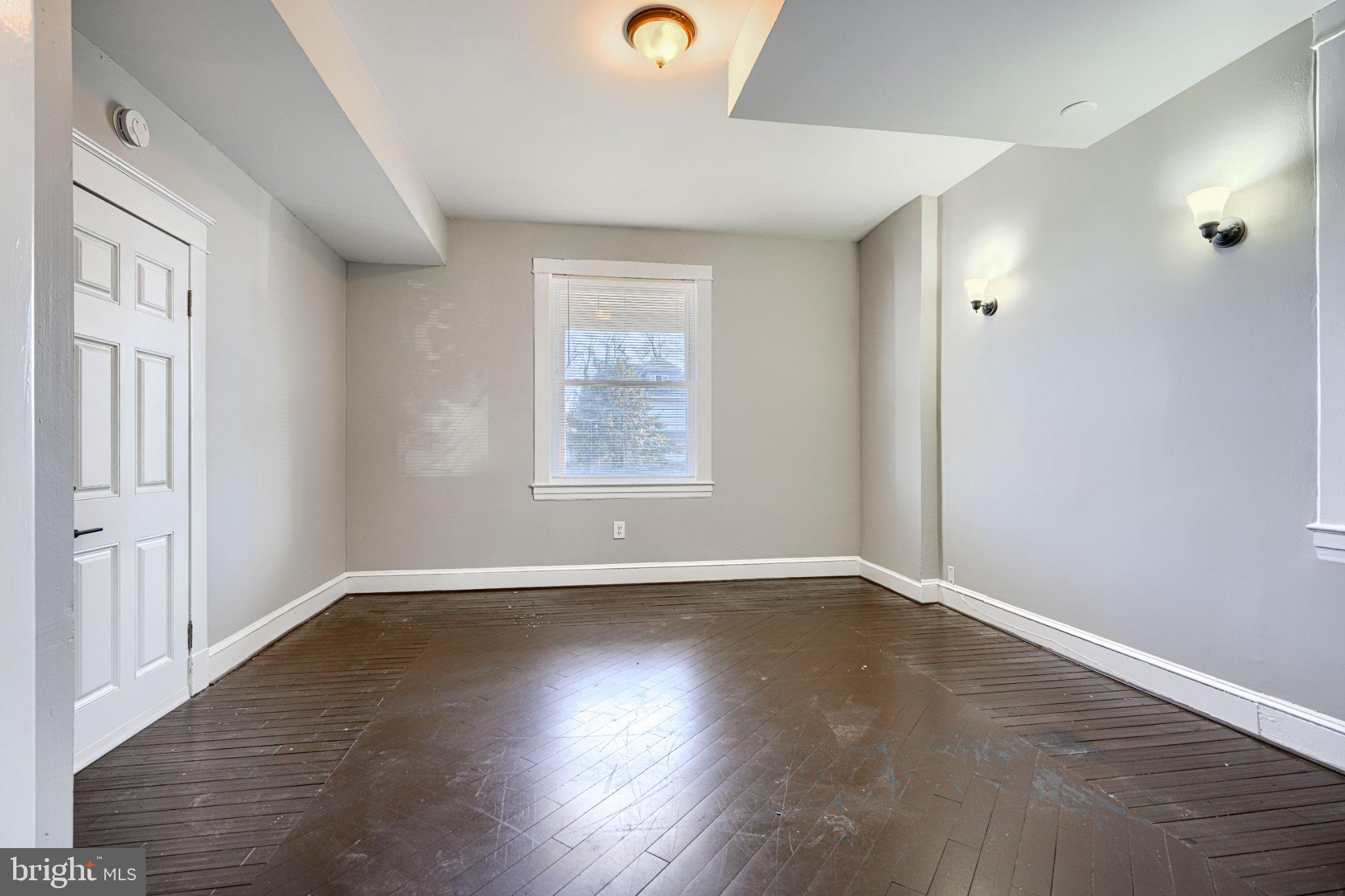 3414 Alto Road, Unit 1 Baltimore, MD 21216 - Photo 4 of 18 Spacious room with natural light.