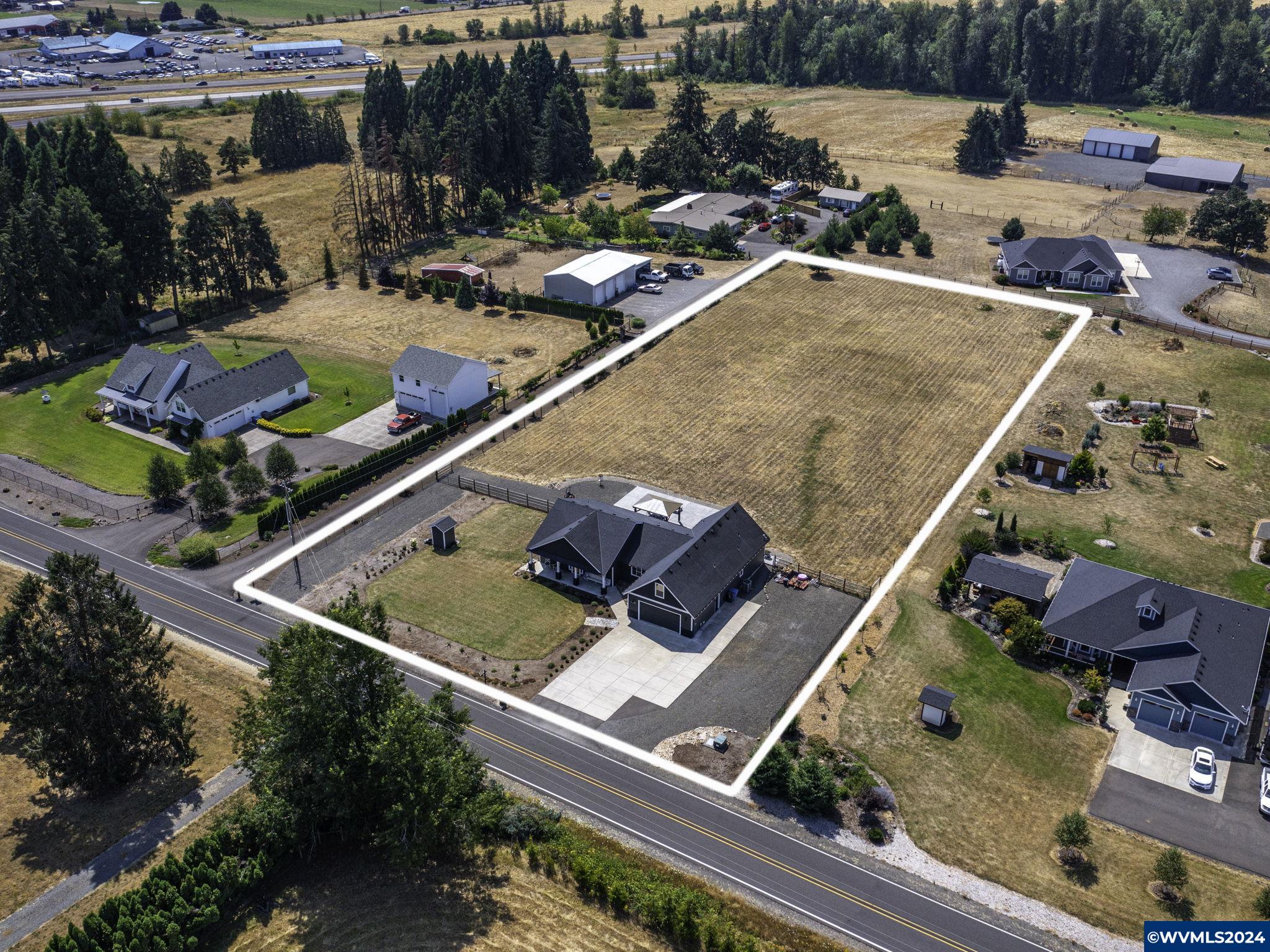 8233 Golf Club Road Southeast Aumsville, OR 97325 - Photo 3 of 42 Gallery Image 3