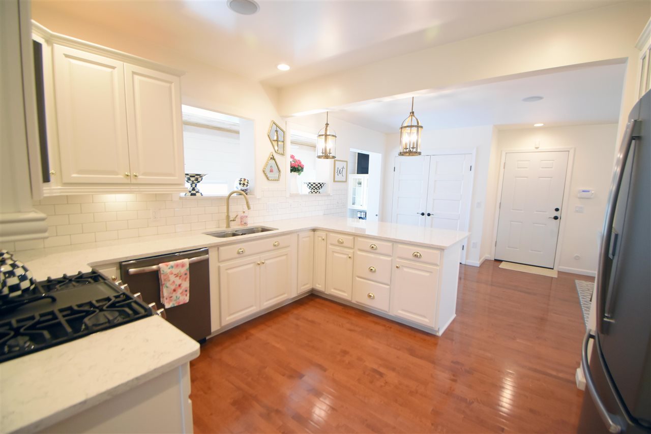 4218 Cook Road Owosso, MI 48867 - Photo 17 of 47 50079074-16.JPG