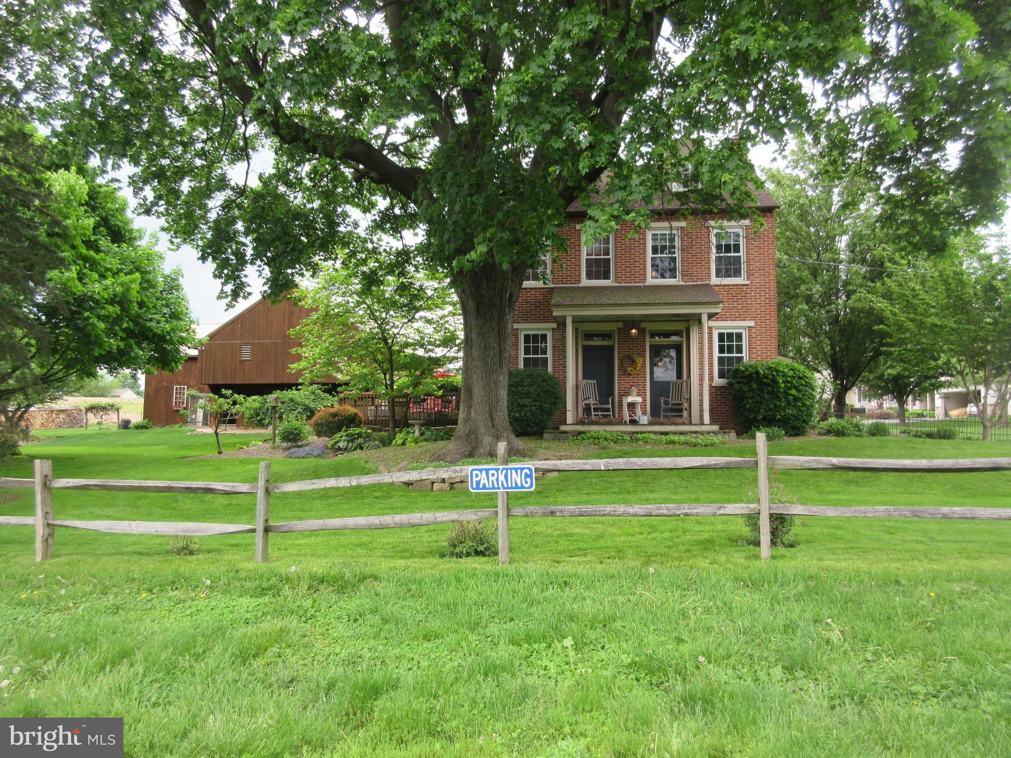 538 Oak Lane Lititz, PA 17543 - Photo 1 of 44