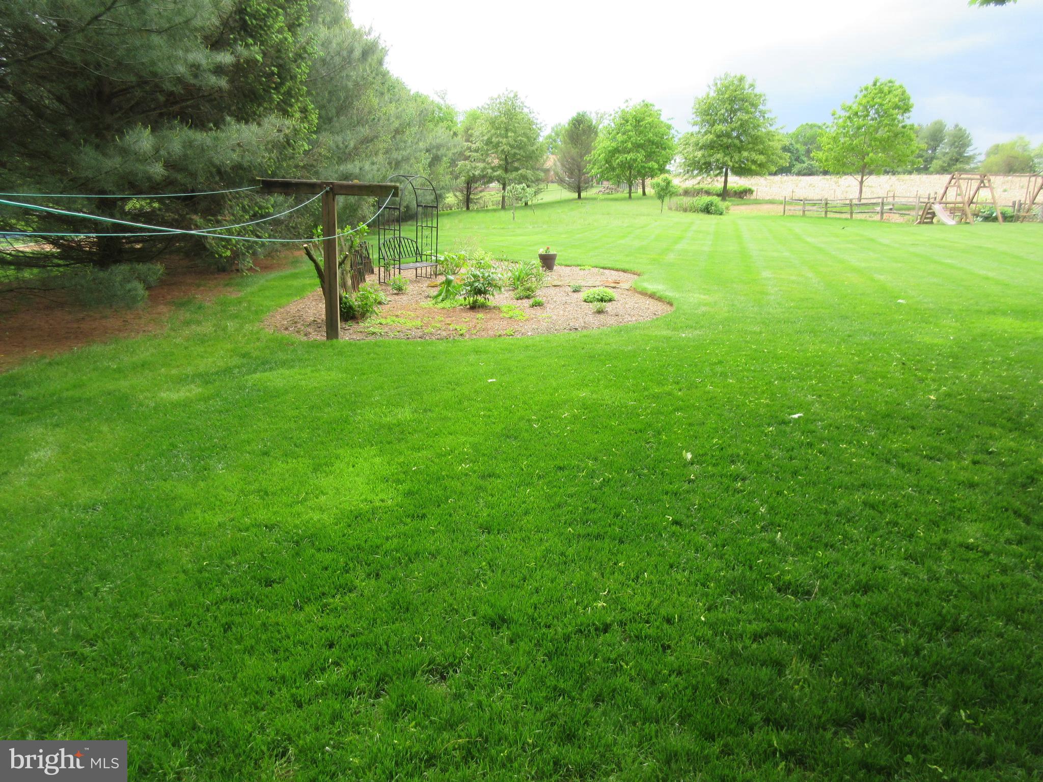538 Oak Lane Lititz, PA 17543 - Photo 7 of 44