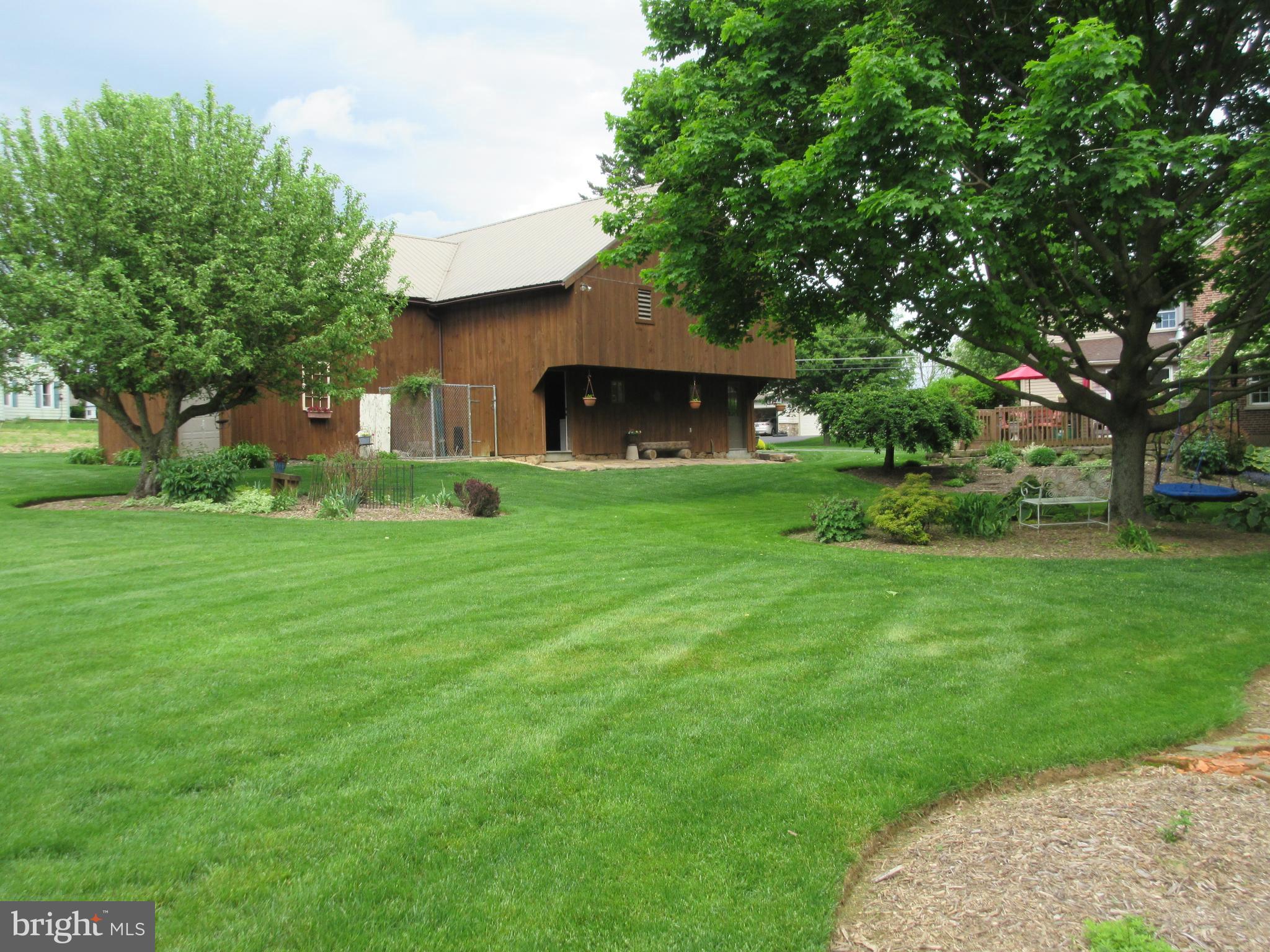 538 Oak Lane Lititz, PA 17543 - Photo 8 of 44