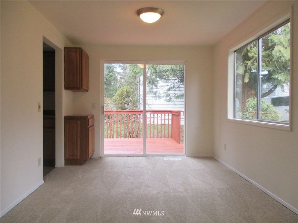 12620 Southeast 187th Place Renton, WA 98058 - Photo 5 of 10 Gallery Image 5