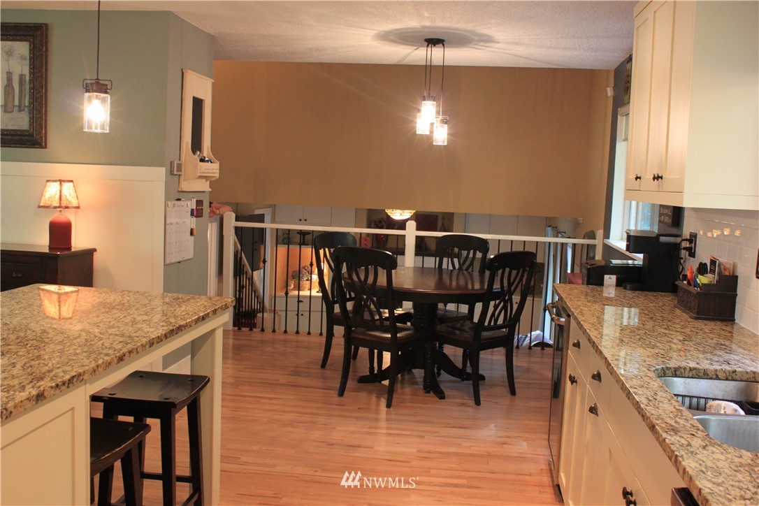9057 Ridgeview Circle West University Place, WA 98466 - Photo 12 of 40 Gallery Image 12