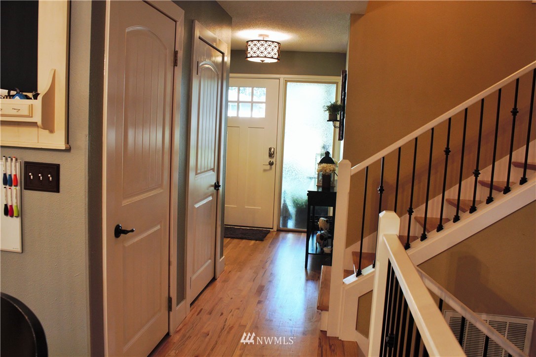 9057 Ridgeview Circle West University Place, WA 98466 - Photo 15 of 40 Gallery Image 15
