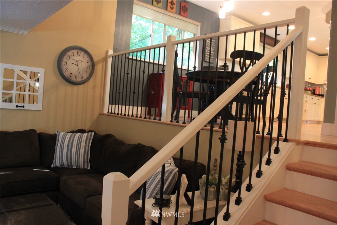 9057 Ridgeview Circle West University Place, WA 98466 - Photo 17 of 40 Gallery Image 17