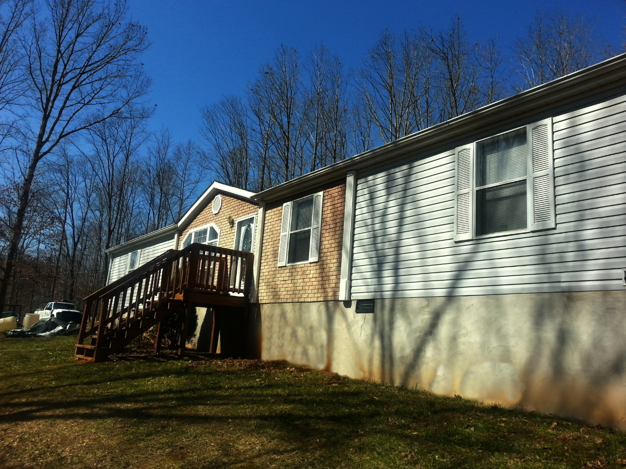 4572 Altice Road Moneta, VA 24121 - Photo 3 of 17 Side view