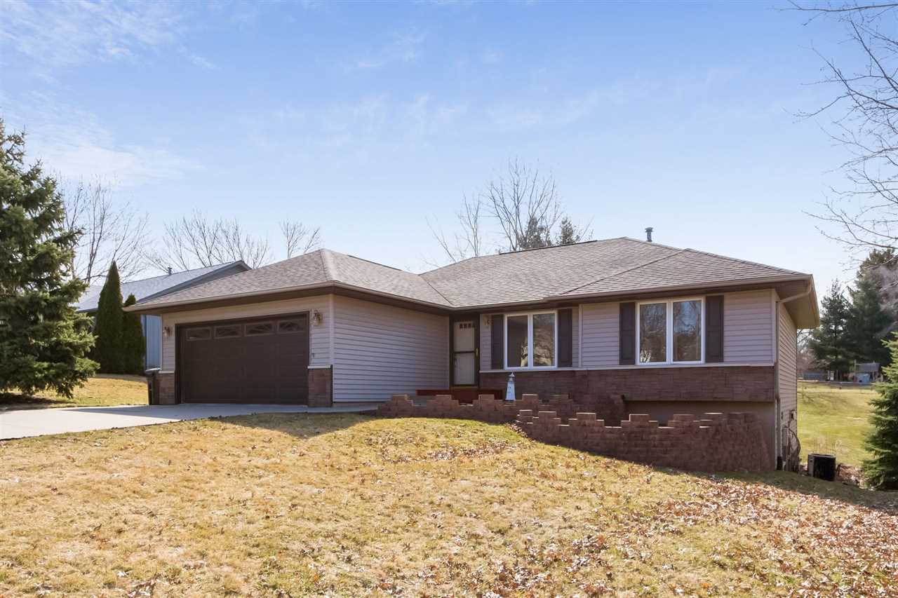 1844 Holiday Road Coralville, IA 52241 - Photo 1 of 27 Gallery Image 1