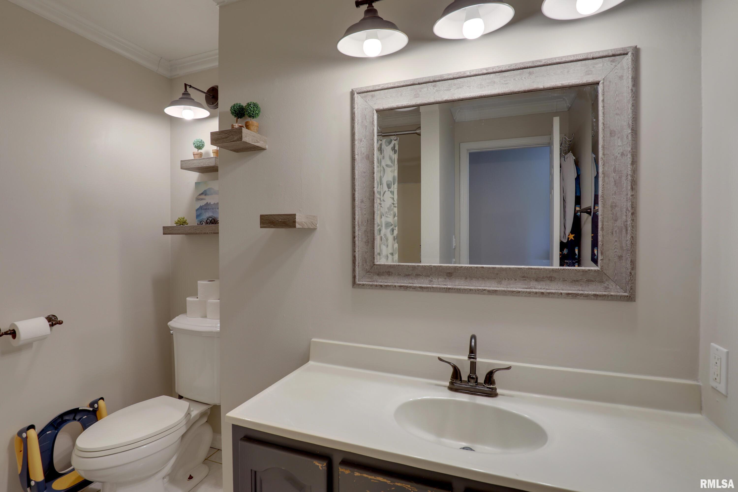 5111 Hanley Road Quincy, IL 62305 - Photo 11 of 21