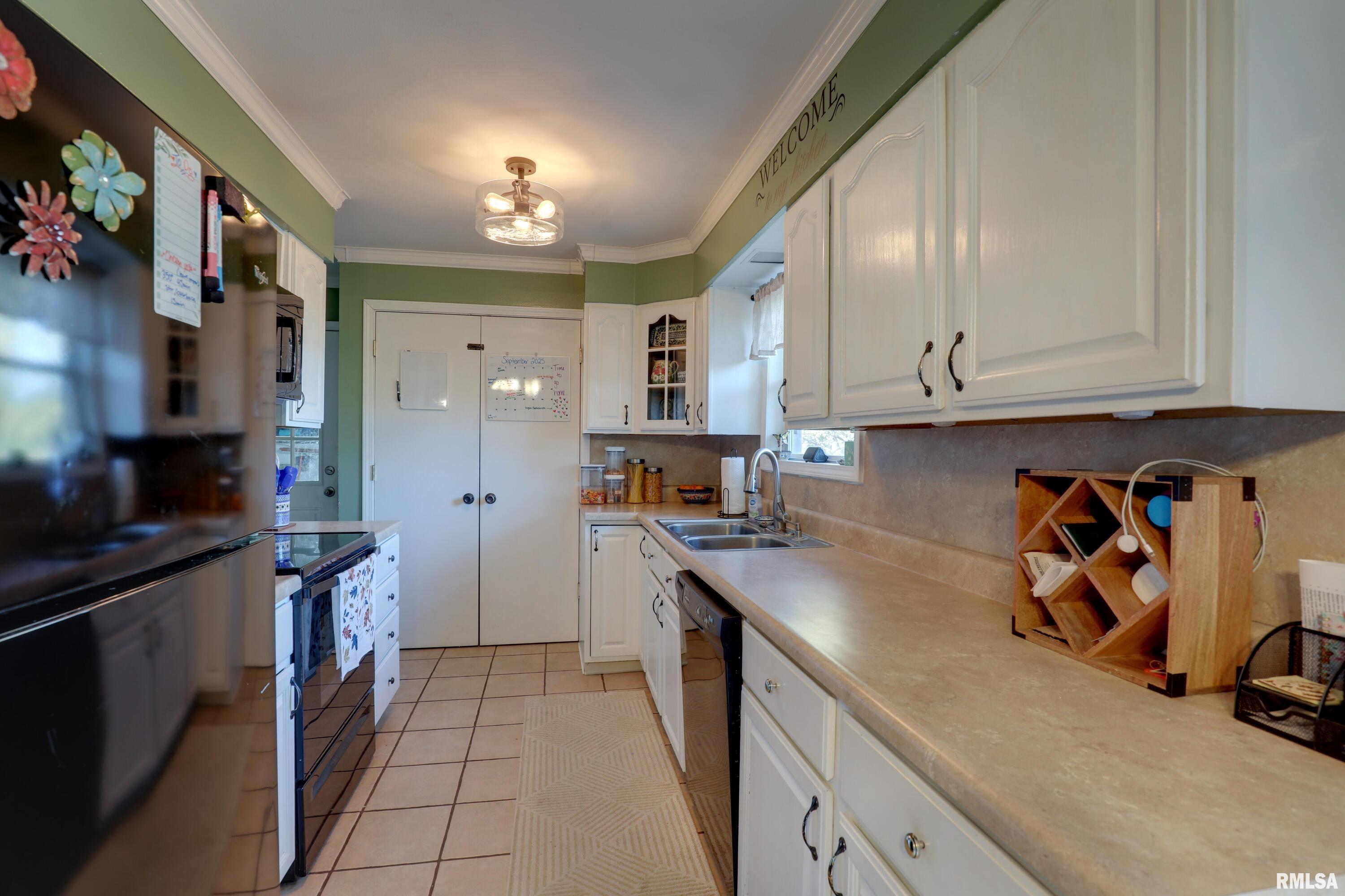 5111 Hanley Road Quincy, IL 62305 - Photo 6 of 21