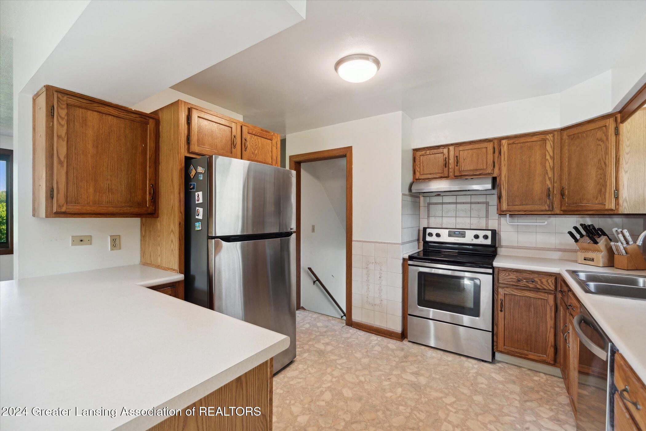 6099 Sleight Road Bath, MI 48808 - Photo 14 of 70 13-6099-Sleight-Rd-Bath-Twp-MI-48808-Win