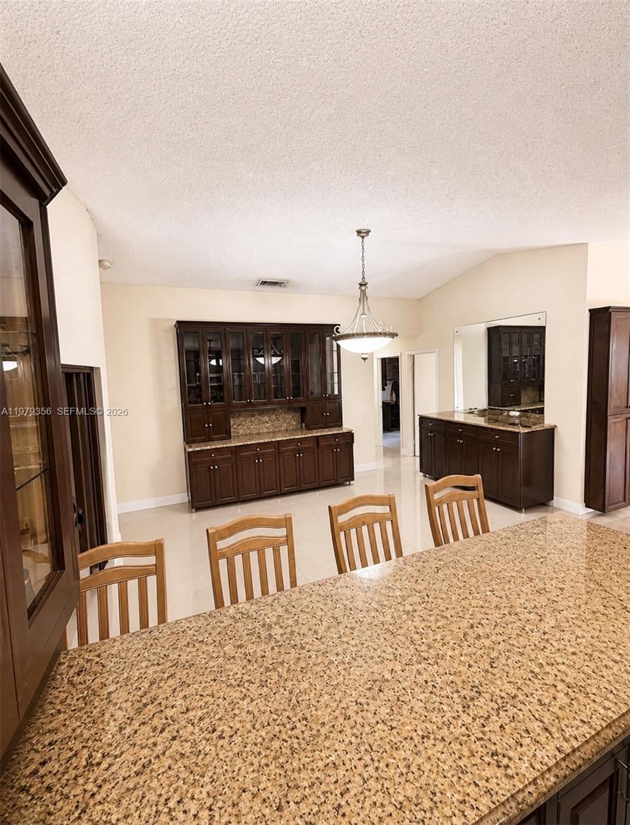 910 Southwest 140th Avenue Miami, FL 33184 - Photo 12 of 21