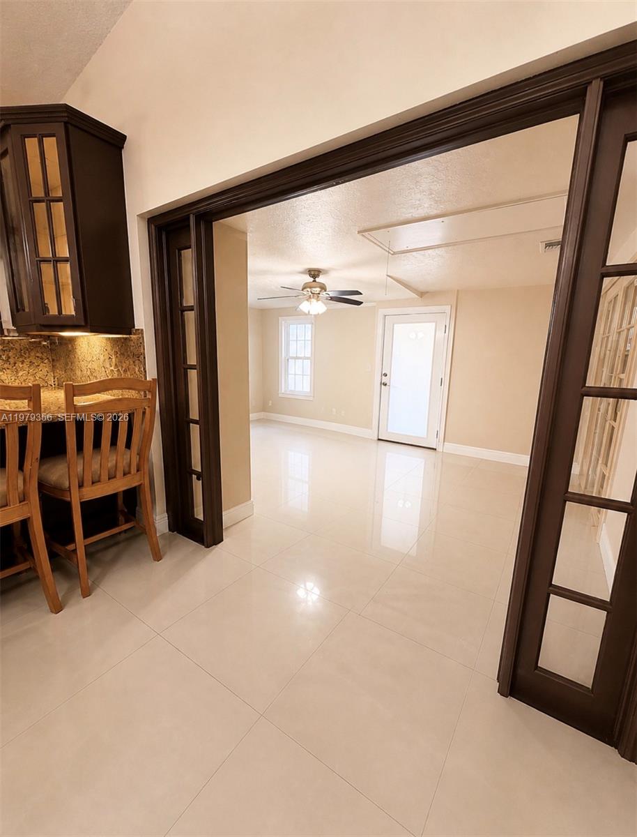 910 Southwest 140th Avenue Miami, FL 33184 - Photo 14 of 21