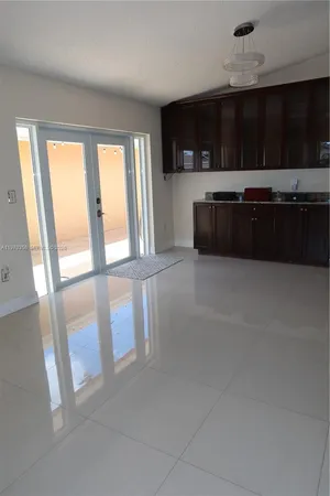 $730,000 | 910 Southwest 140th Avenue, Miami, FL 33184