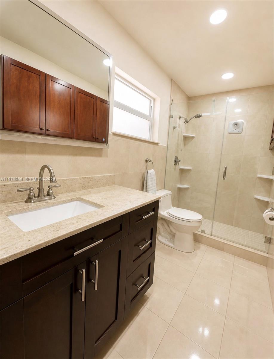 910 Southwest 140th Avenue Miami, FL 33184 - Photo 20 of 21