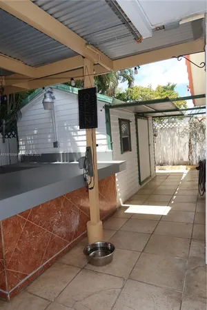 $730,000 | 910 Southwest 140th Avenue, Miami, FL 33184