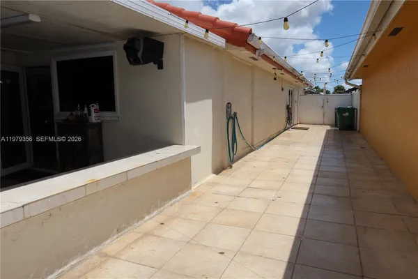 $730,000 | 910 Southwest 140th Avenue, Miami, FL 33184