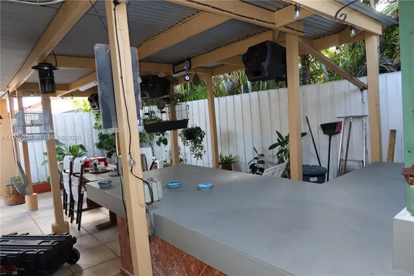 $730,000 | 910 Southwest 140th Avenue, Miami, FL 33184