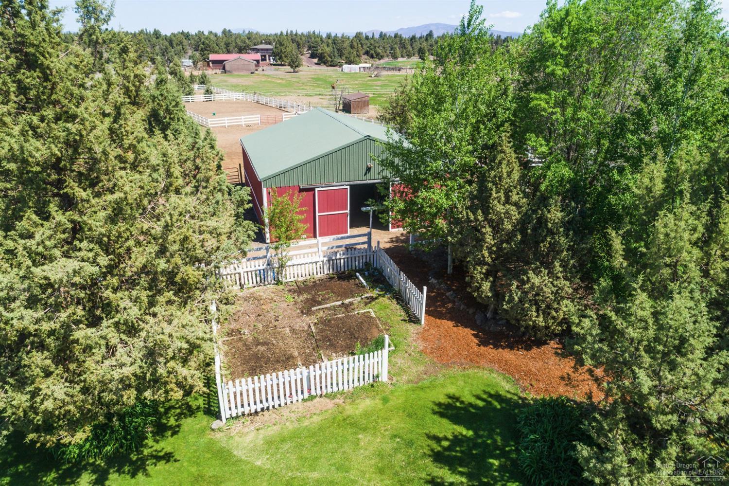 23262 Highway 20 Bend, OR 97701 - Photo 4 of 25 Additional Photo