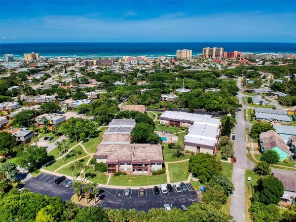 $299,000 | 3800 Saxon Drive, Unit 250, New Smyrna Beach, FL 32169