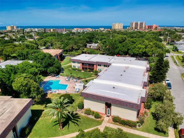 $299,000 | 3800 Saxon Drive, Unit 250, New Smyrna Beach, FL 32169