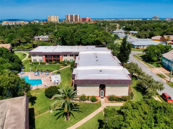 $299,000 | 3800 Saxon Drive, Unit 250, New Smyrna Beach, FL 32169