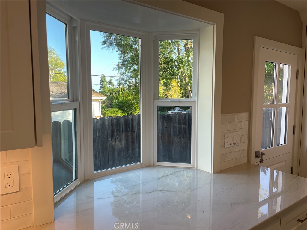 35 Ranchview Road Rolling Hills Estates, CA 90274 - Photo 11 of 35 a view of an entryway with a glass door