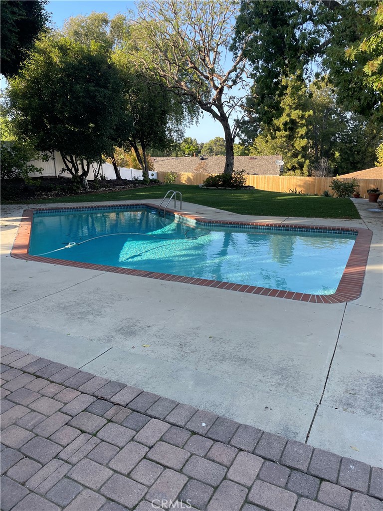 35 Ranchview Road Rolling Hills Estates, CA 90274 - Photo 25 of 35 a view of backyard with green space