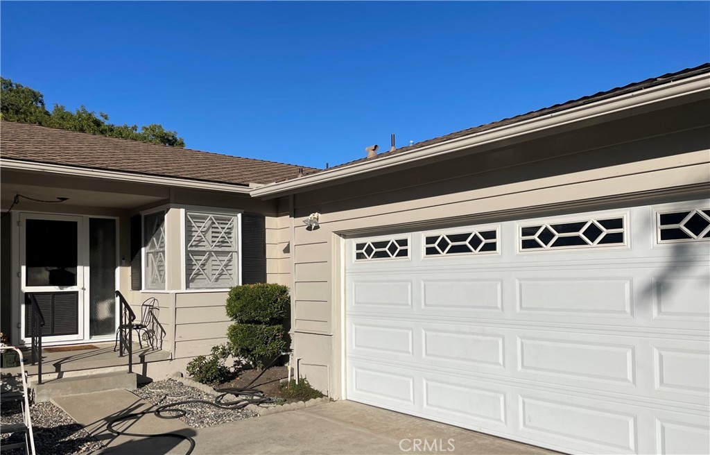 35 Ranchview Road Rolling Hills Estates, CA 90274 - Photo 30 of 35 a front view of a house with entryway
