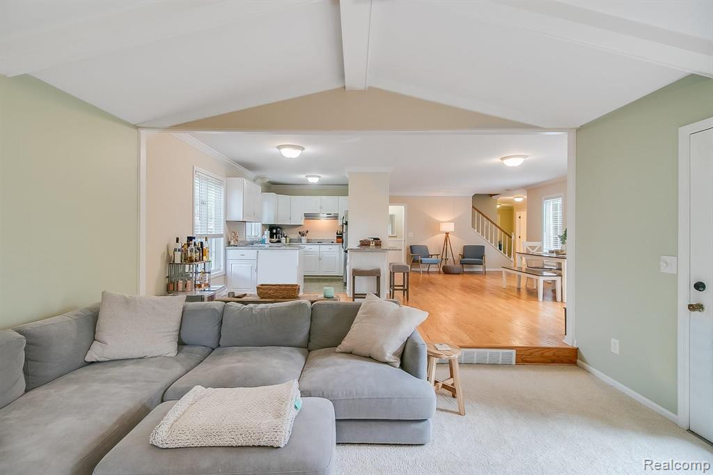 2035 Devonshire Road Bloomfield Hills, MI 48302 - Photo 21 of 36
