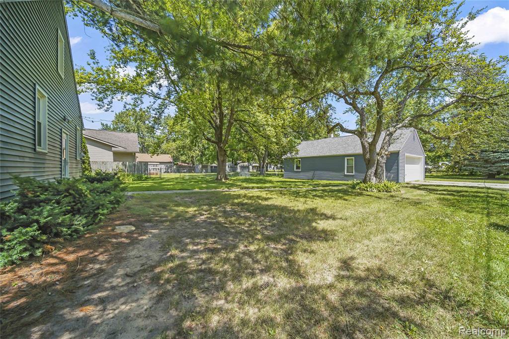 3257 St Clair Drive Rochester, MI 48309 - Photo 31 of 43