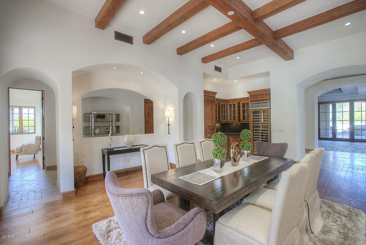 10284 East Mountain Spring Road Scottsdale, AZ 85255 - Photo 27 of 69 Dining Room with Bar