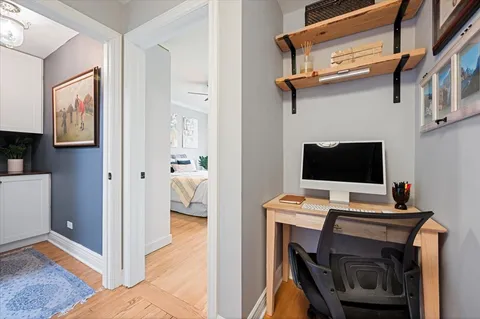 $619,000 | 609 West Stratford Place, Unit 3B, Chicago, IL 60657