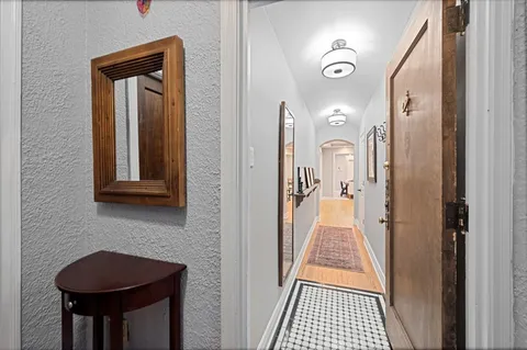 $619,000 | 609 West Stratford Place, Unit 3B, Chicago, IL 60657