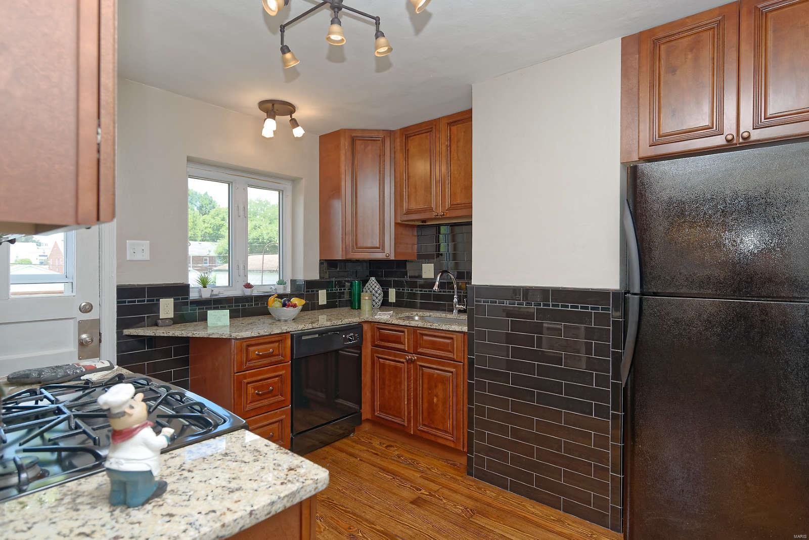 710 Reed Avenue St. Louis, MO 63125 - Photo 2 of 31 Gallery Image 2