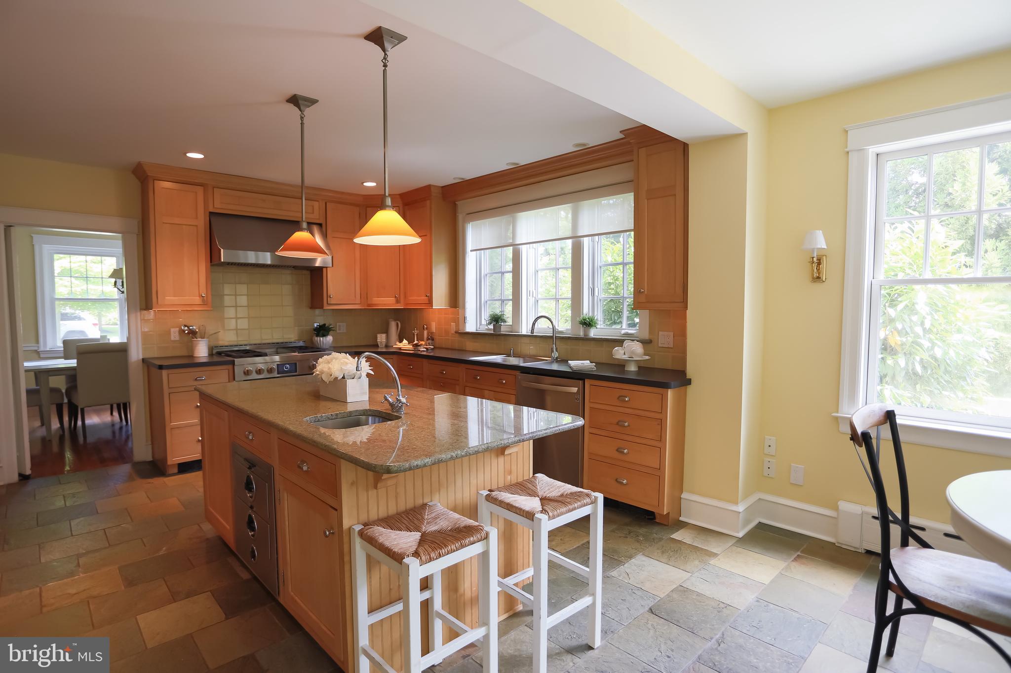 486 St Davids Avenue Wayne, PA 19087 - Photo 12 of 54