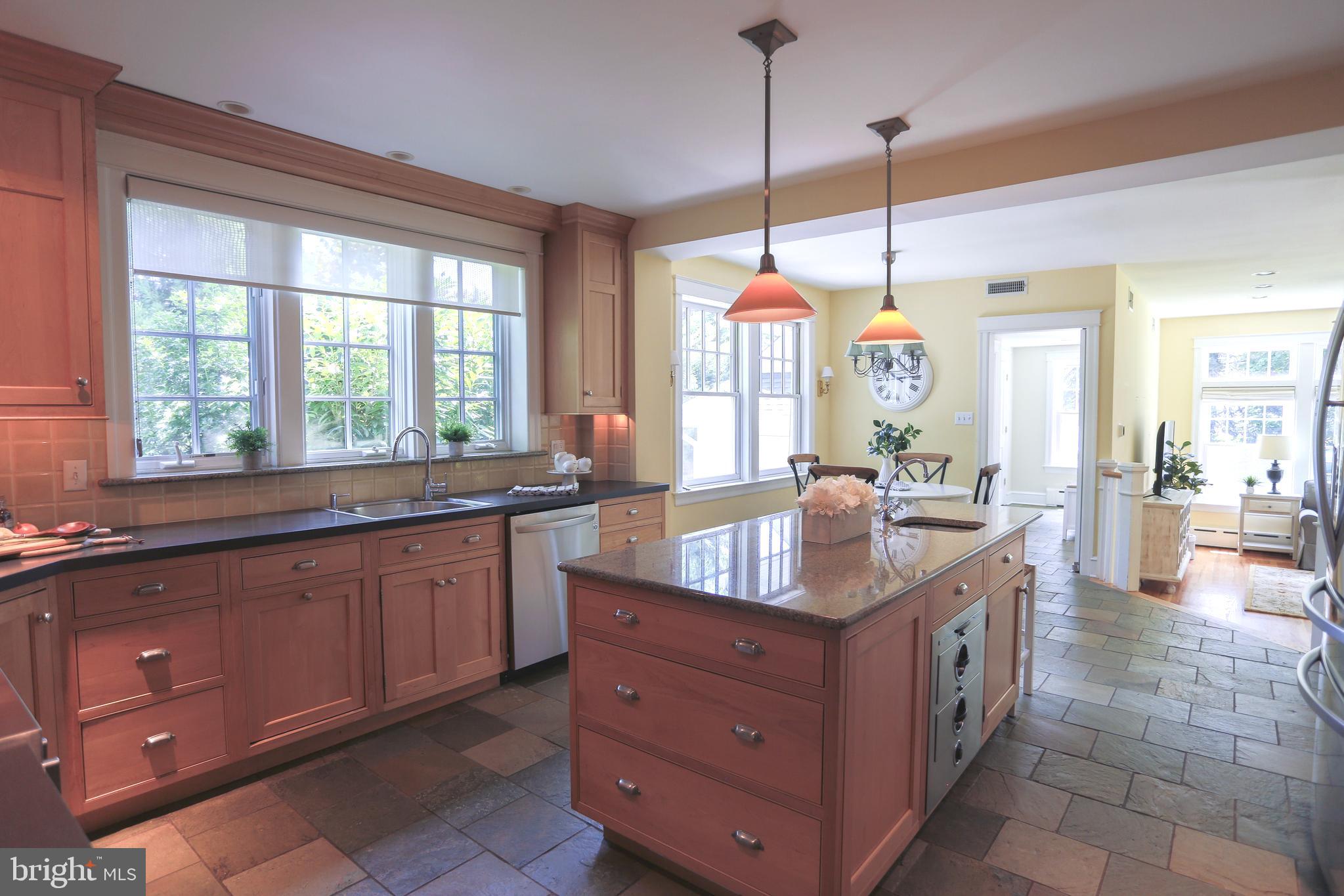 486 St Davids Avenue Wayne, PA 19087 - Photo 9 of 54