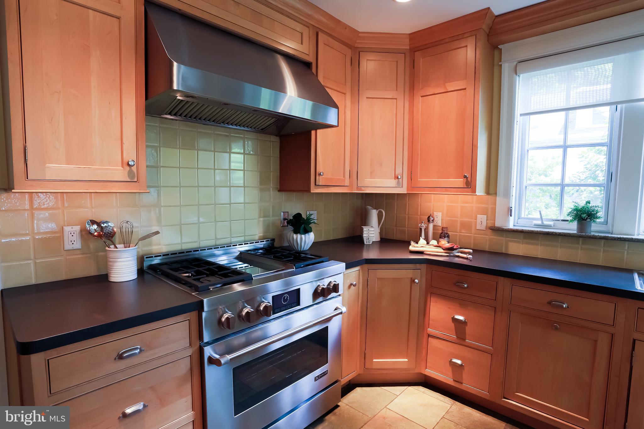 486 St Davids Avenue Wayne, PA 19087 - Photo 10 of 54