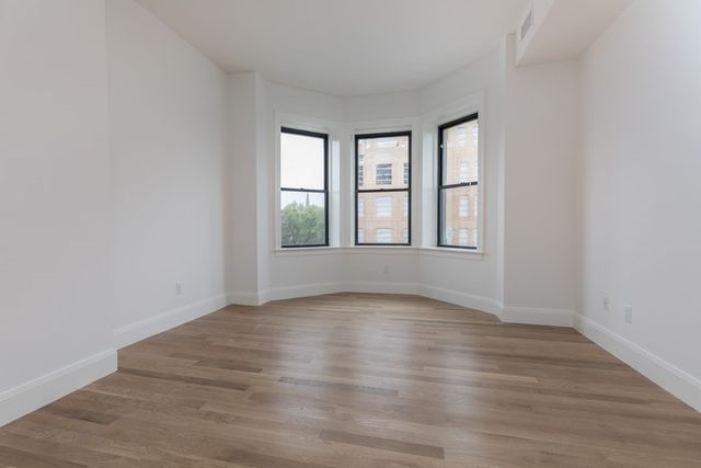 $1,089,000 | 563 Columbus Avenue, Unit PH, Boston, MA 02118