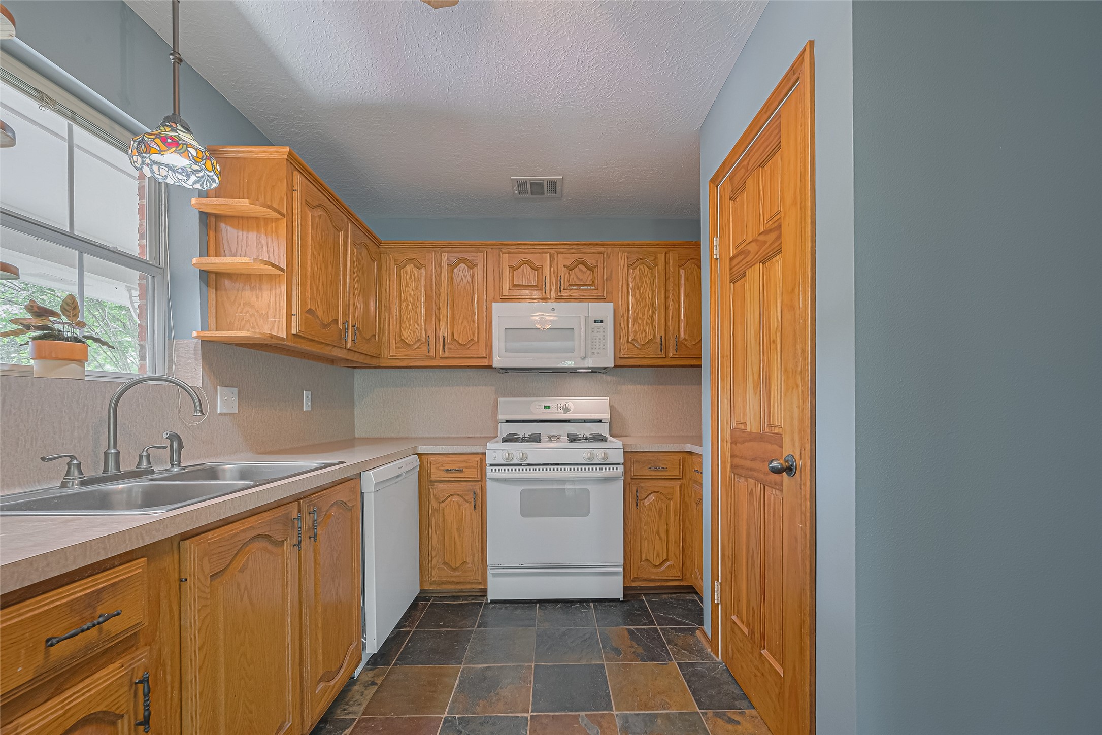 144 Pin Oak Lane Hempstead, TX 77445 - Photo 20 of 50