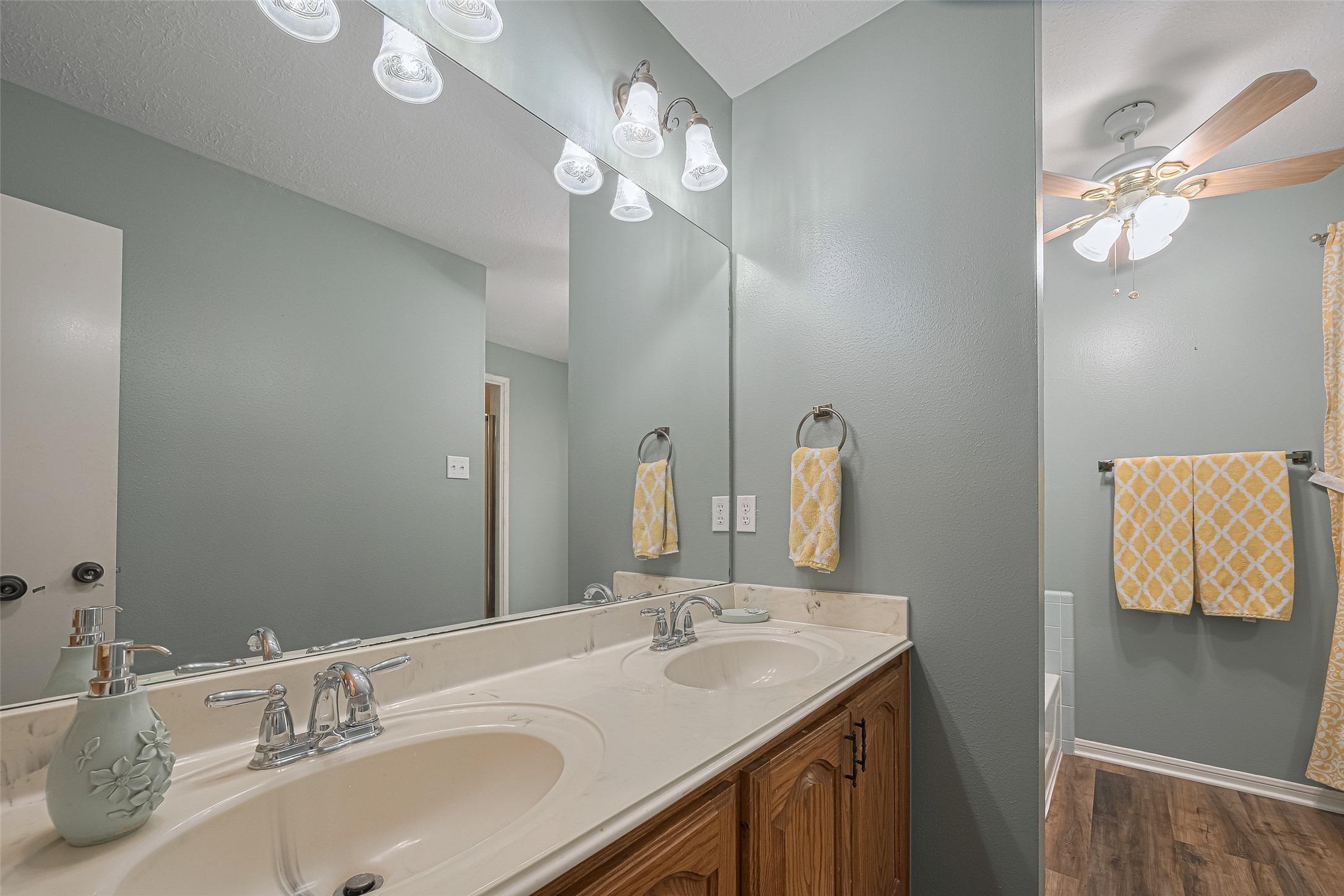 144 Pin Oak Lane Hempstead, TX 77445 - Photo 31 of 50