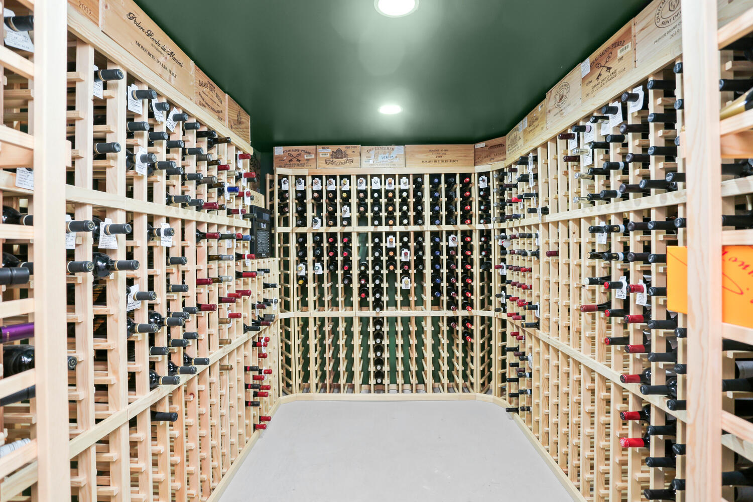 43 Contentment Island Road Darien, CT 06820 - Photo 36 of 59 a view of a balcony